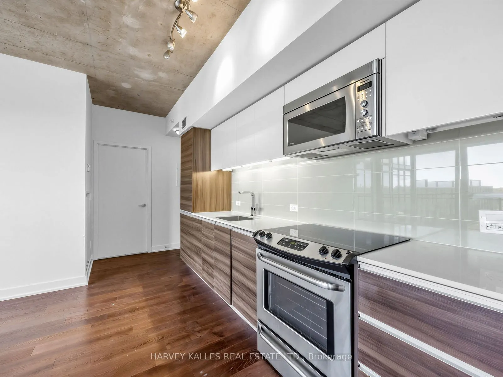 1190 Dundas Street E #1114