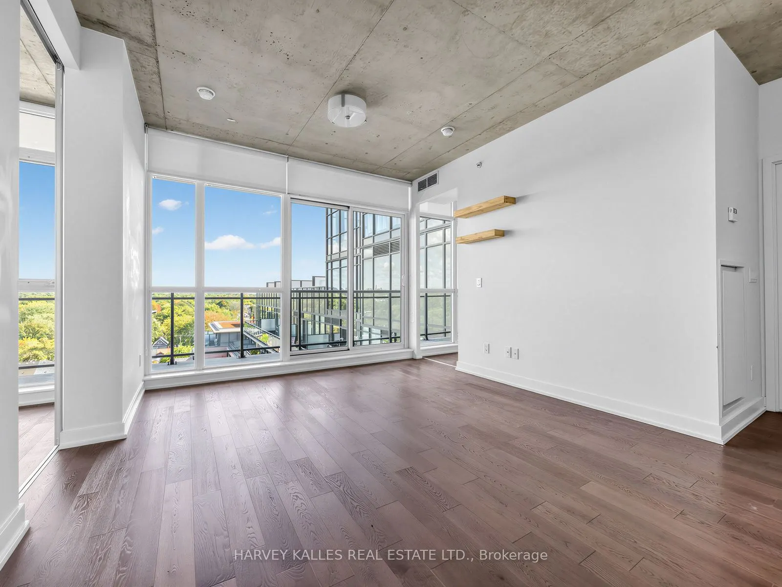 1190 Dundas Street E #1114