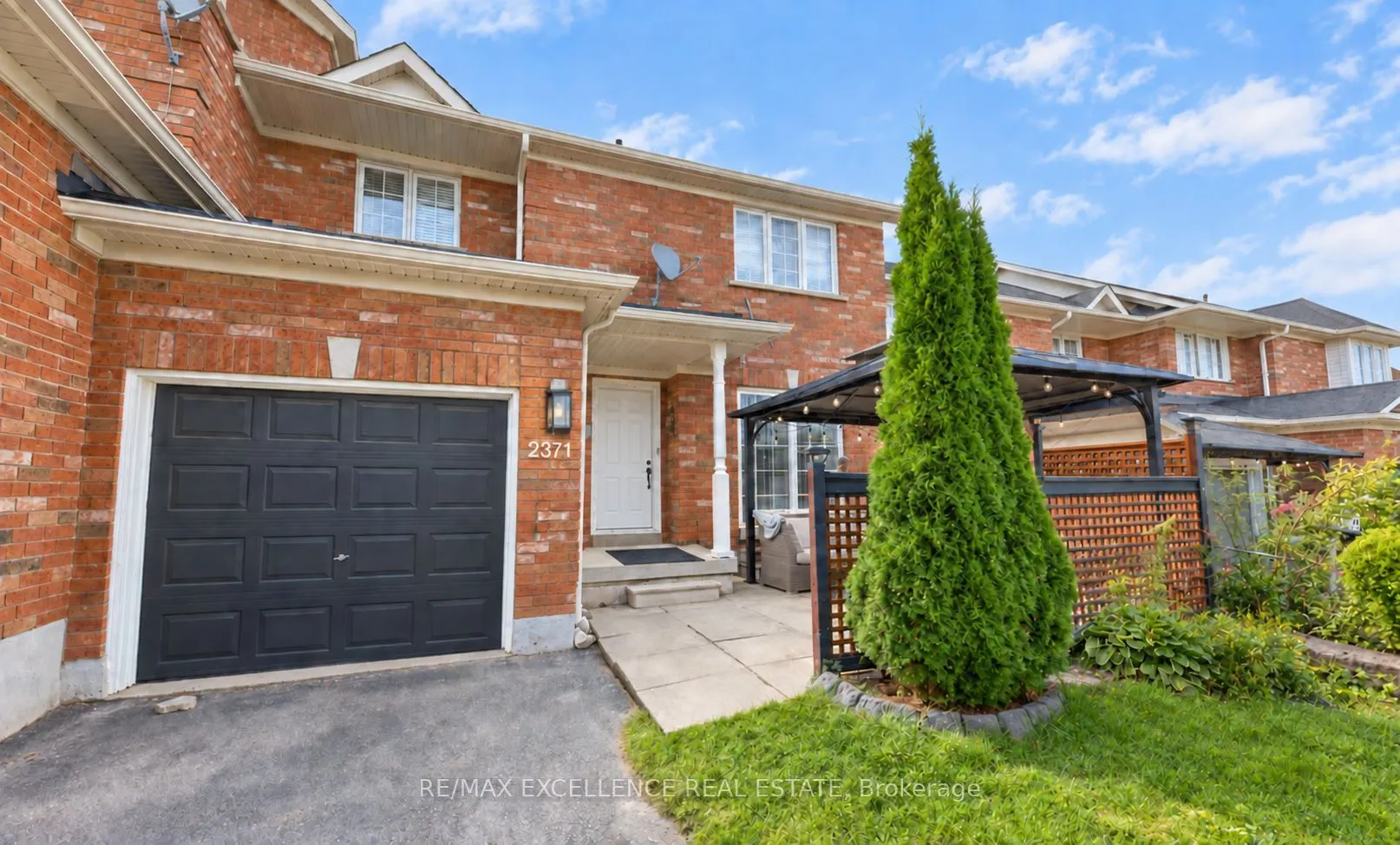 2371 Clearside Court