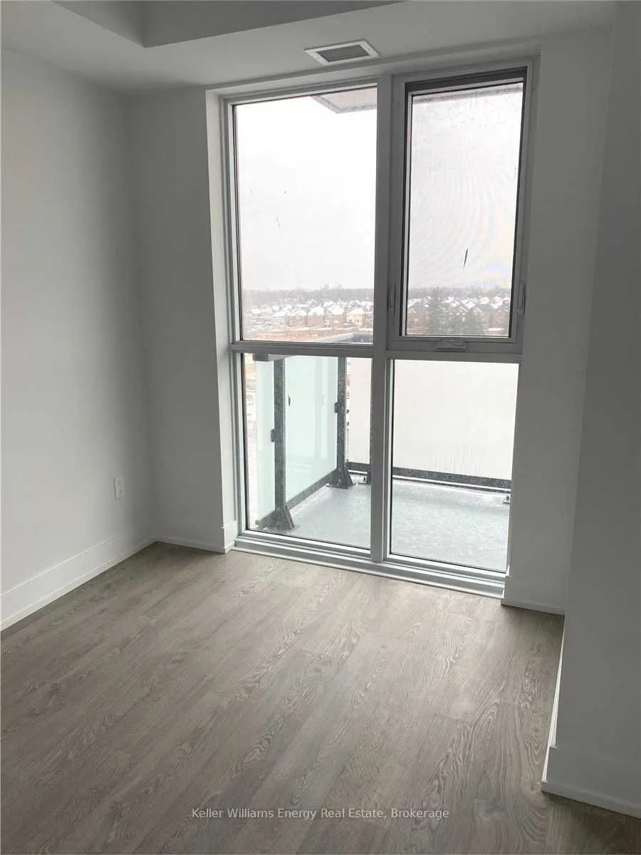 2550 Simcoe Street N #604