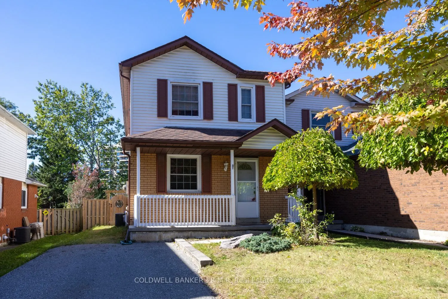 385 Trailridge Crescent