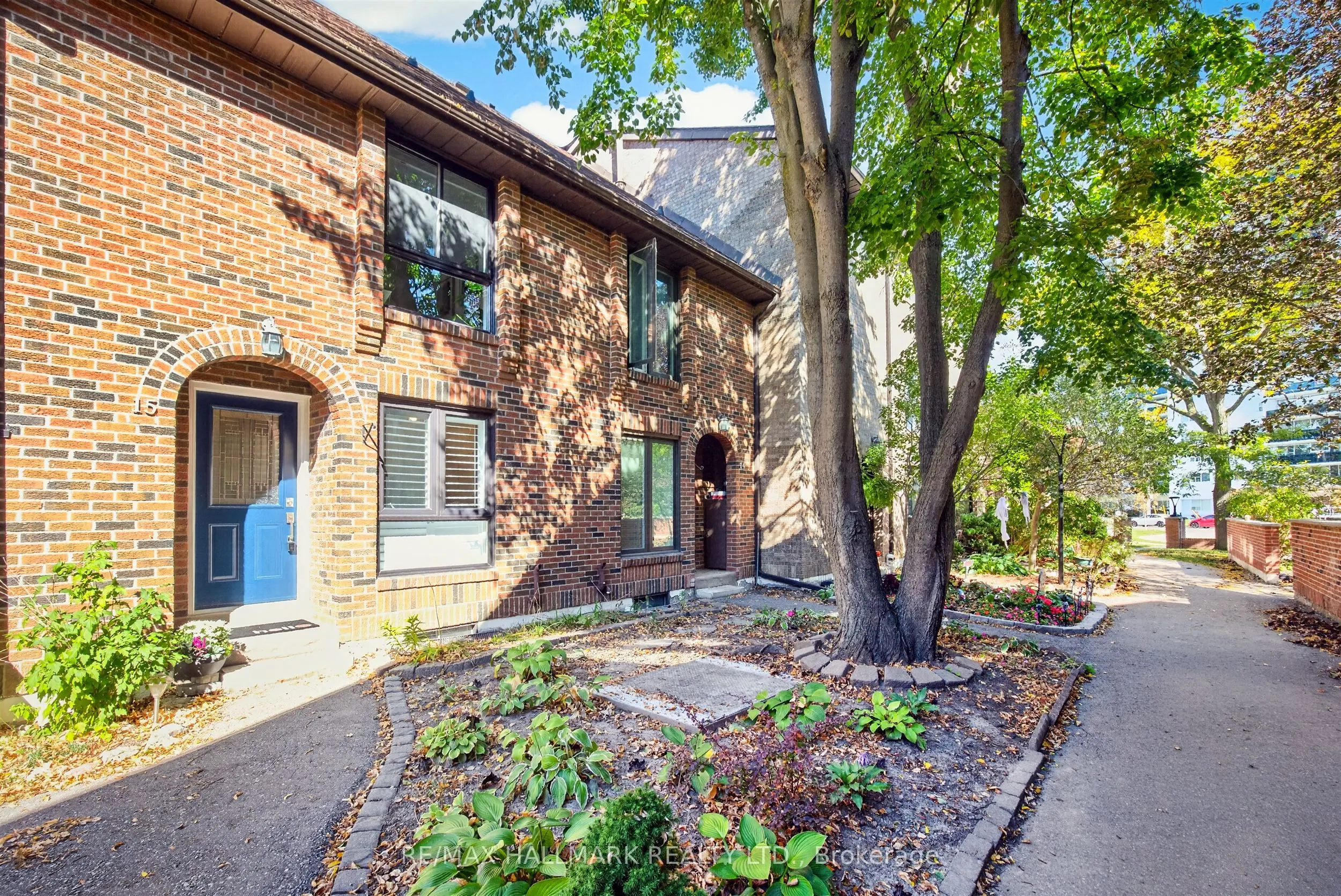 30 Livingston Road #15