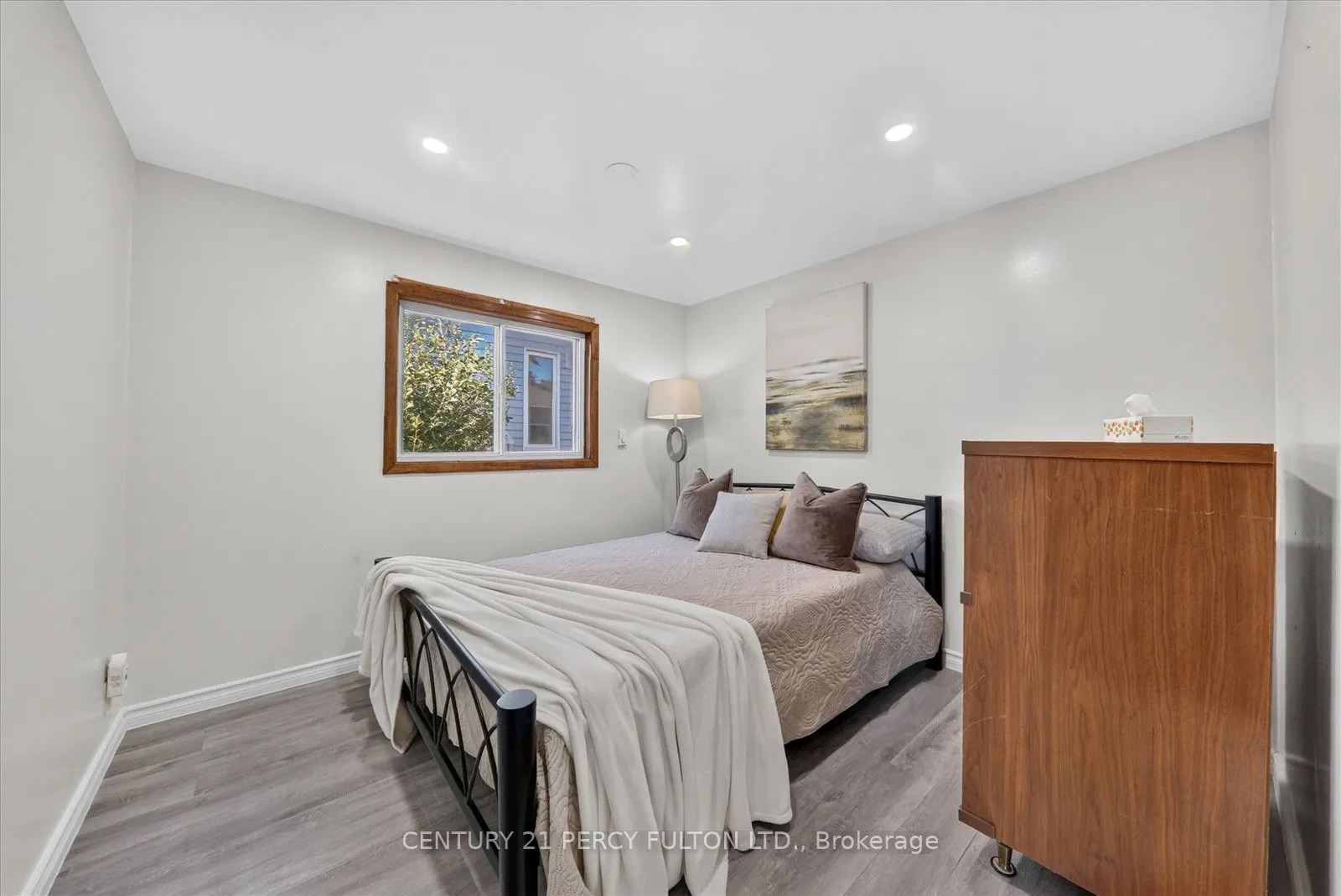 135 Cedar Crest Beach Road
