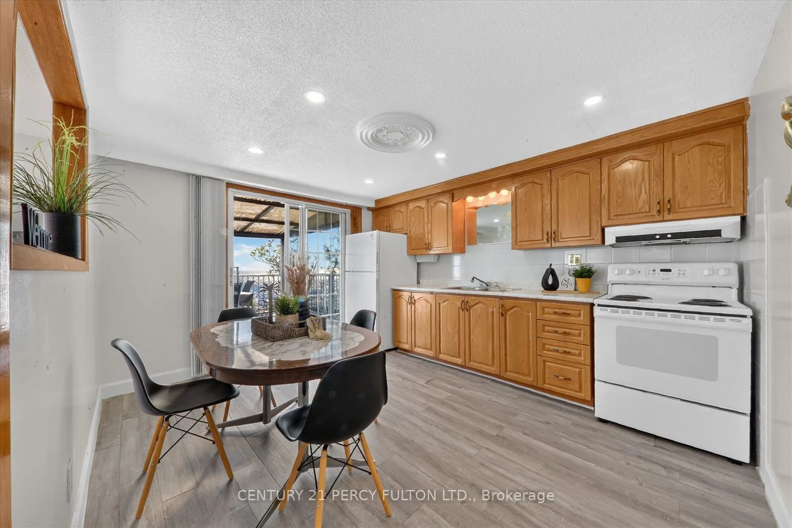 135 Cedar Crest Beach Road