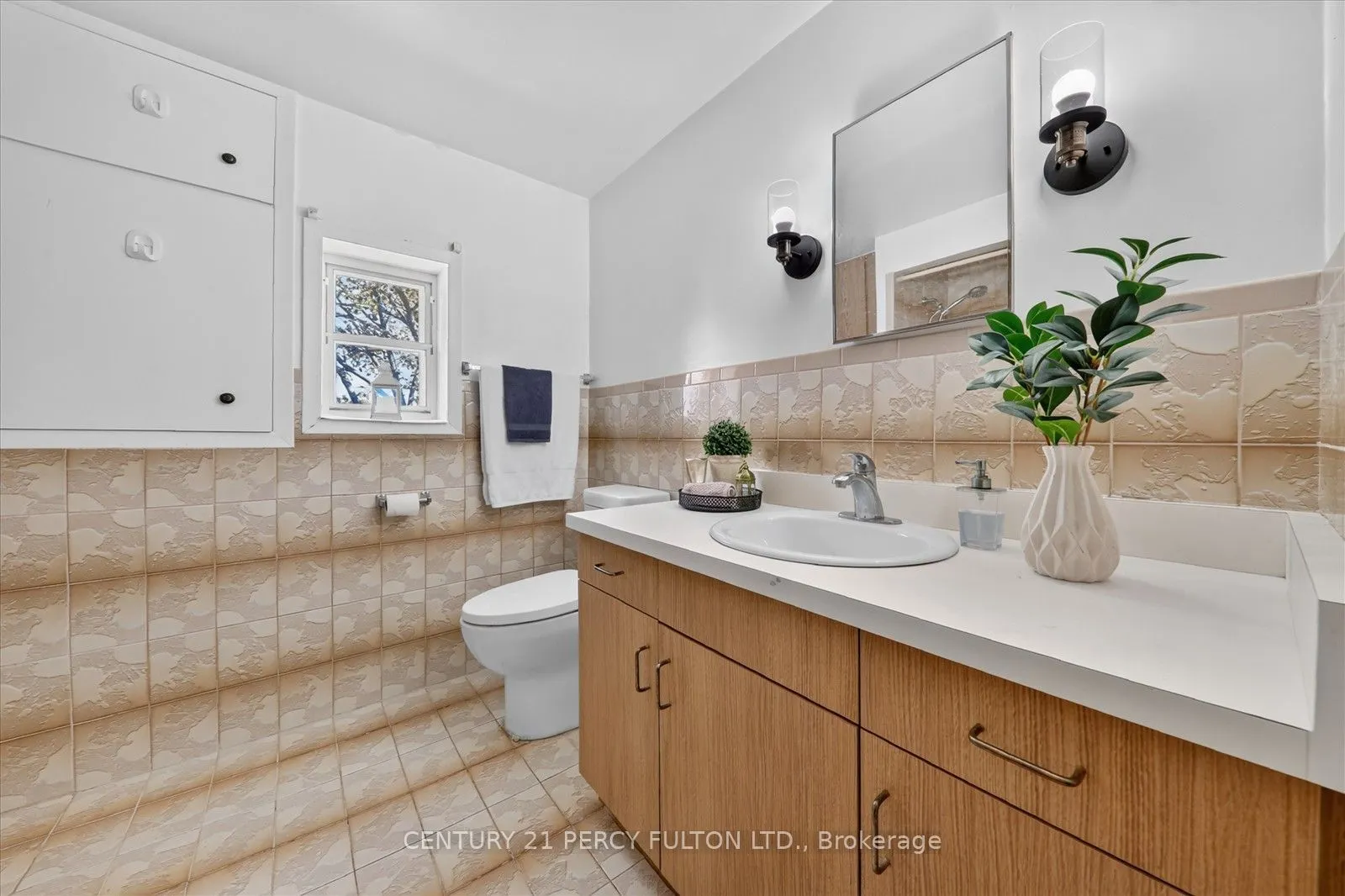 135 Cedar Crest Beach Road