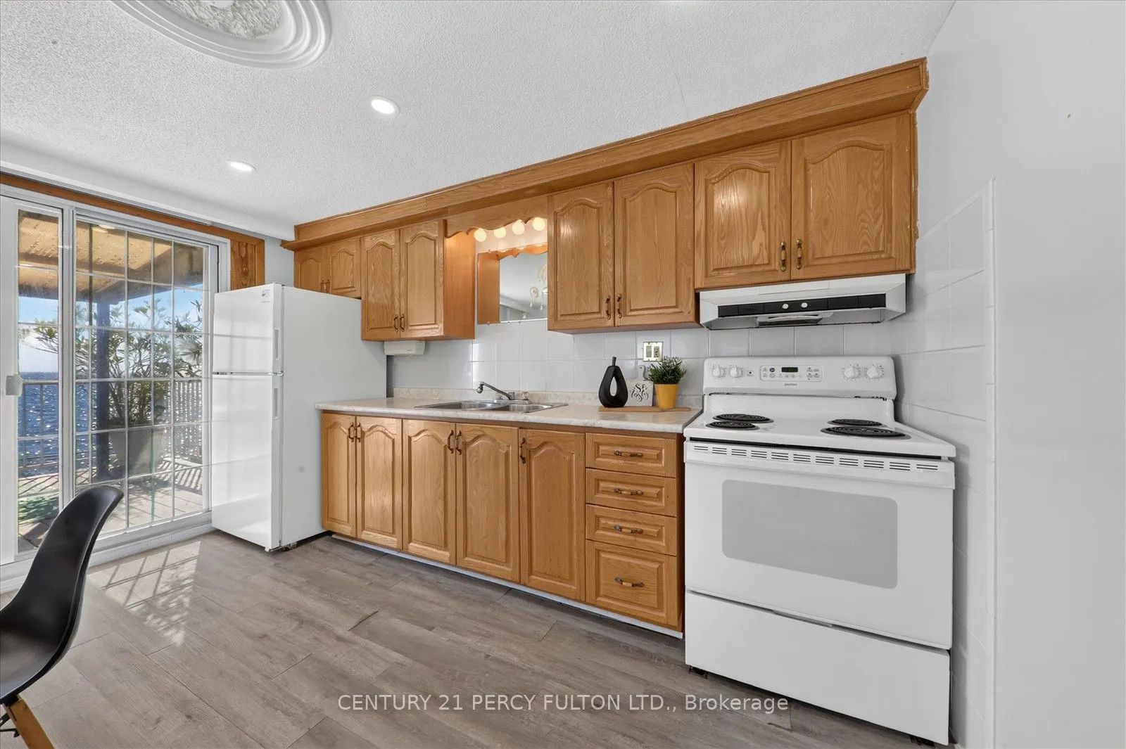 135 Cedar Crest Beach Road