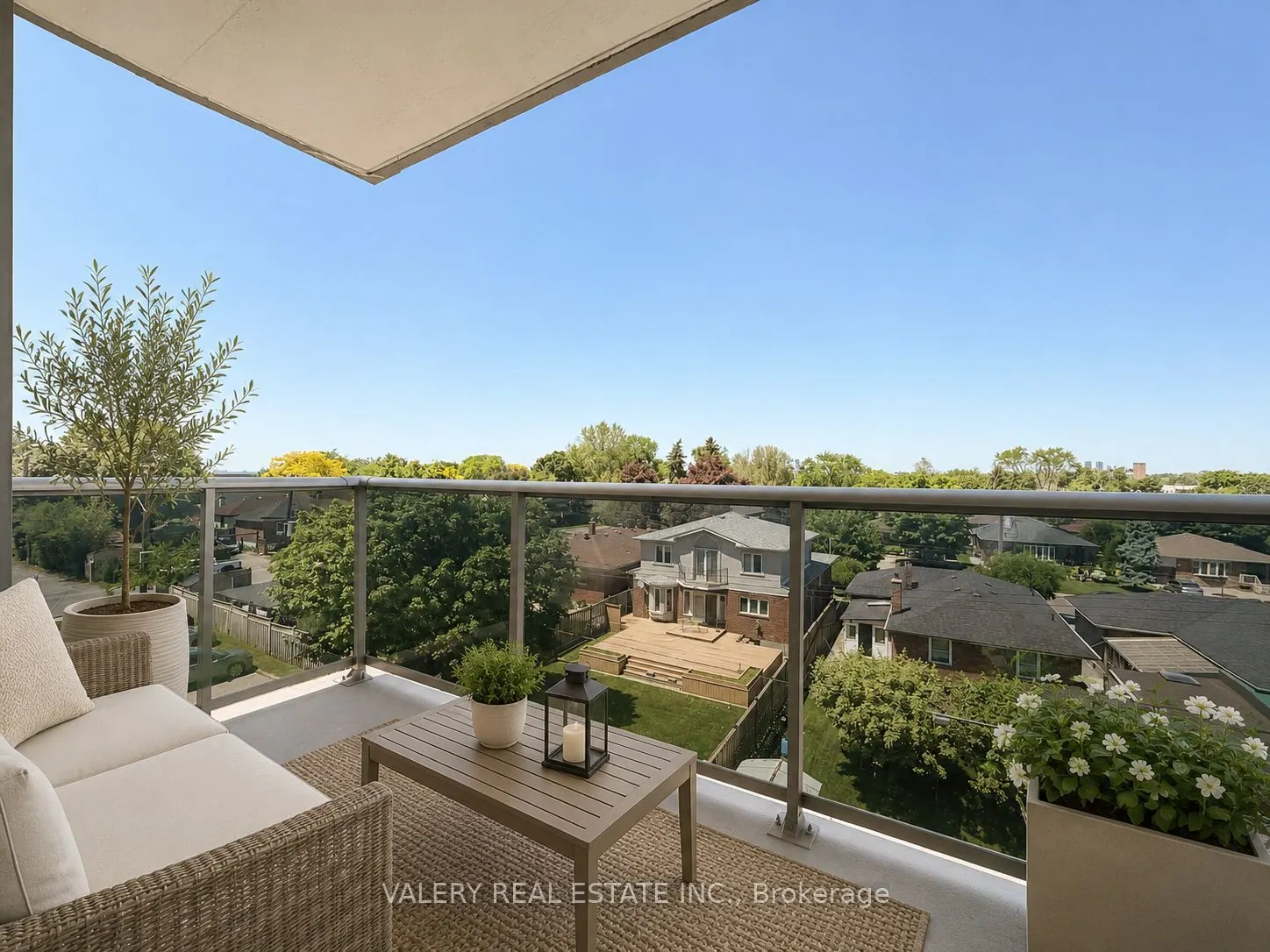 1780 Lawrence Avenue E #502