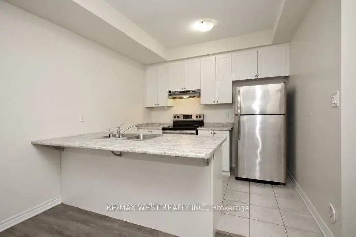 15 Heron Park Place #12