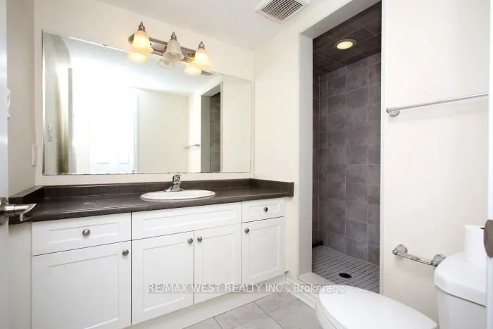 15 Heron Park Place #12