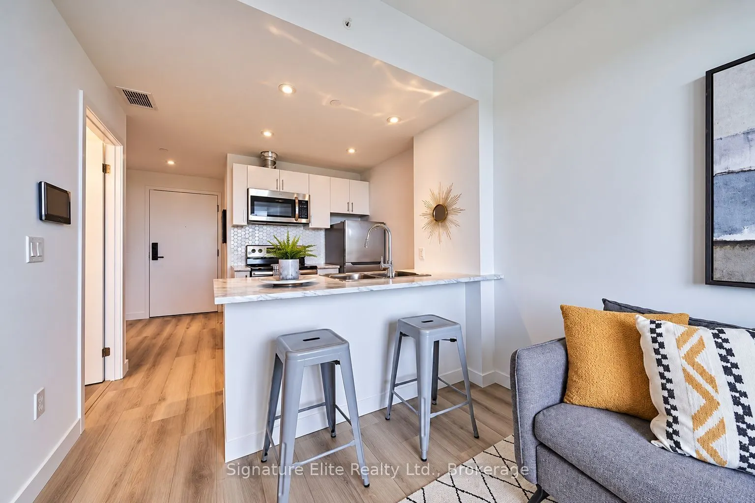 2382 Kingston Road #603