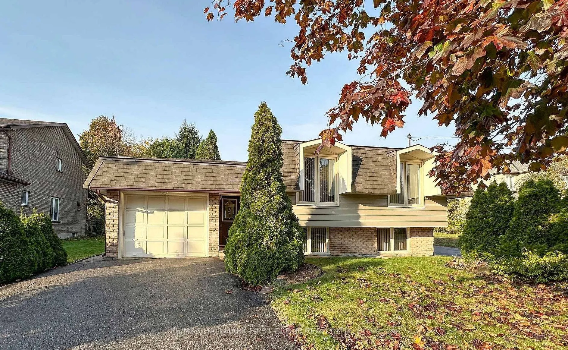 1946 Spruce Hill Road
