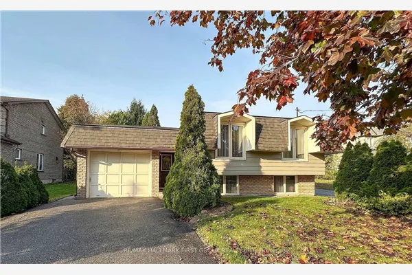 1946 Spruce Hill Road
