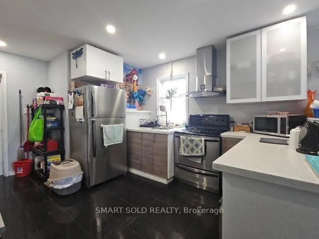 711 Dunlop Street W ##Main Level