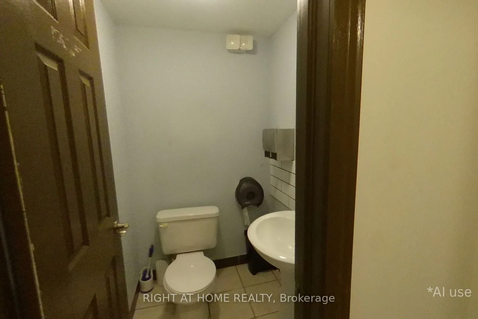 2889 St Clair Avenue E #C