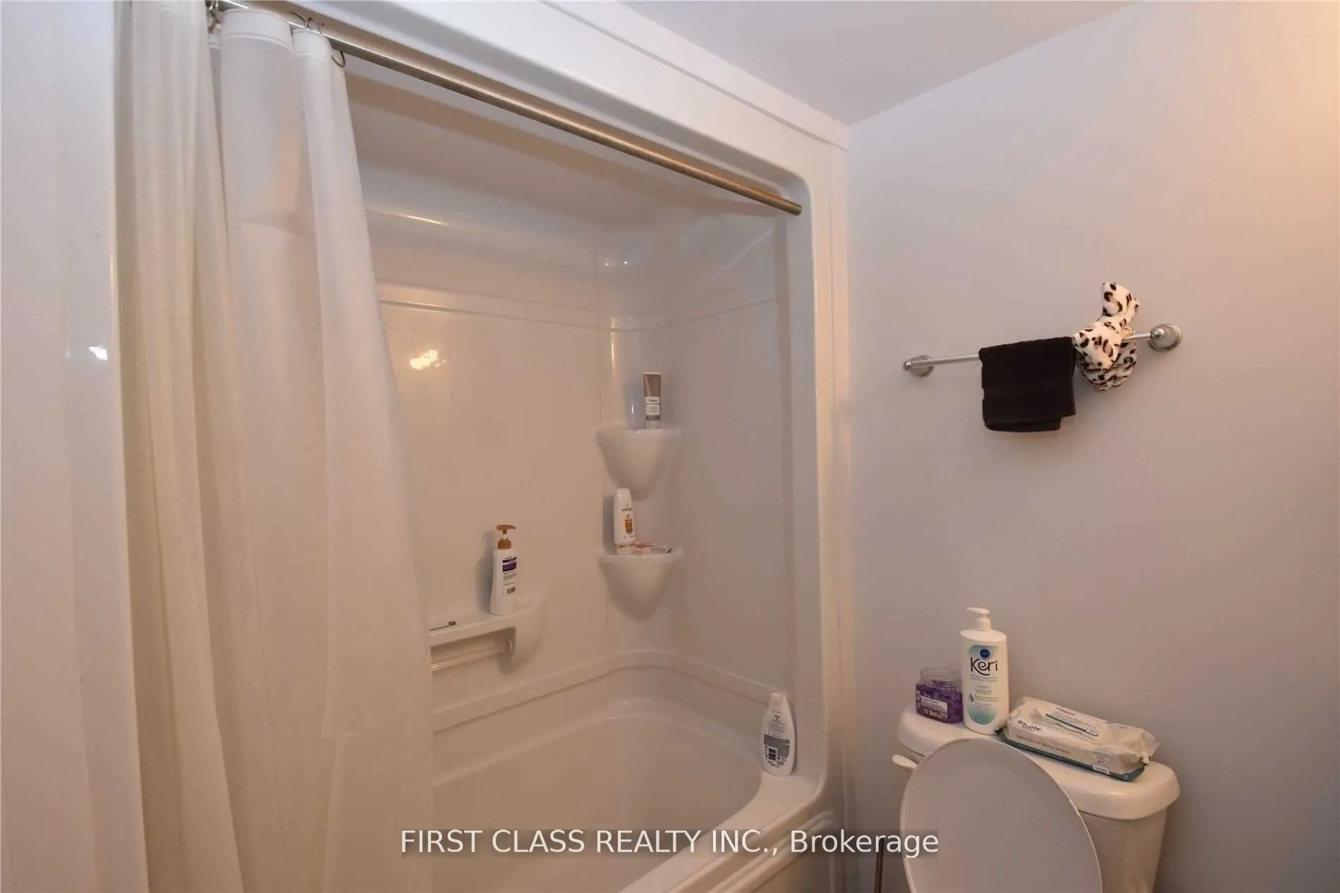 1760 Simcoe Street N #86-2