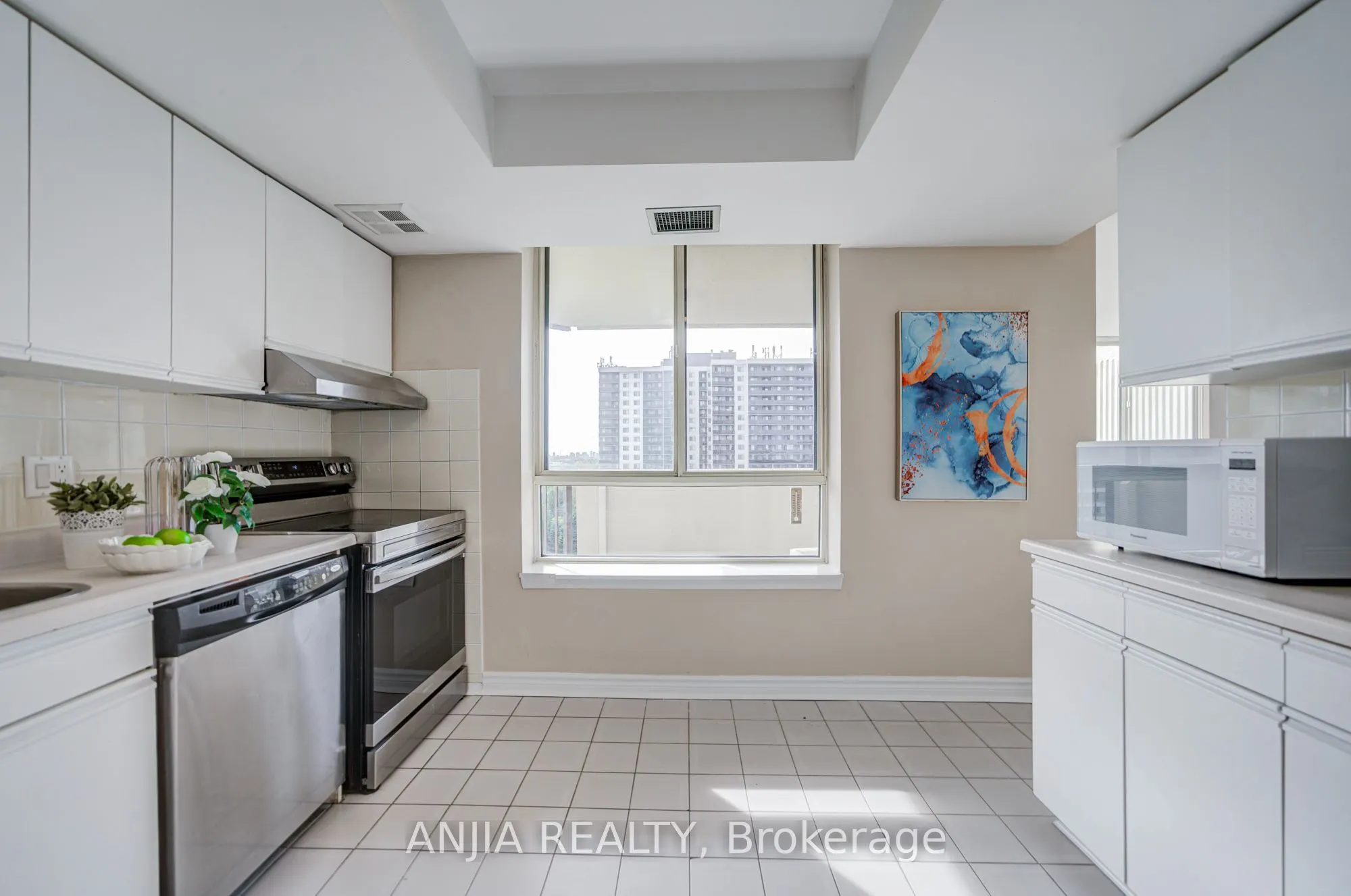 275 Bamburgh Circle #1107