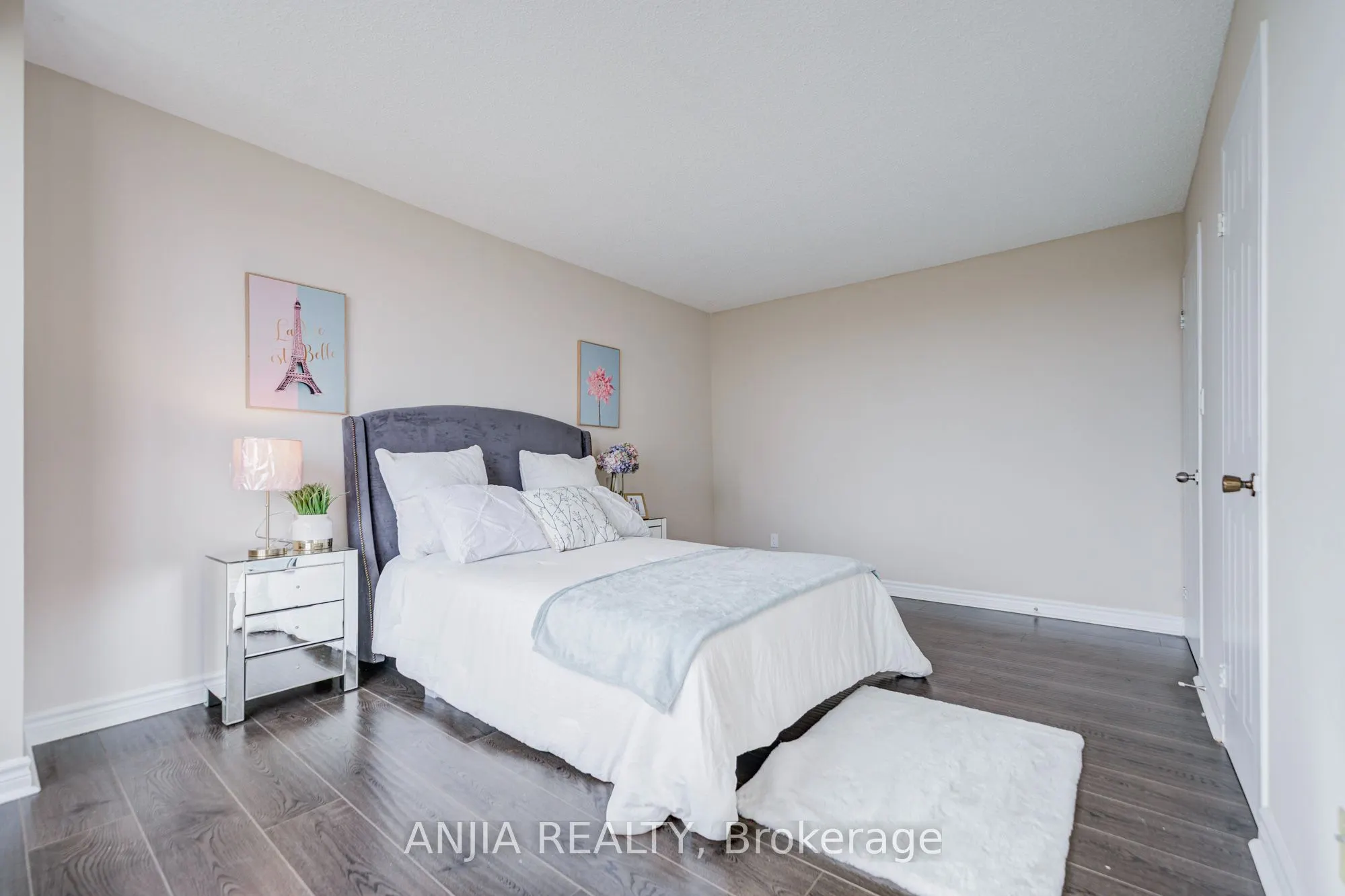 275 Bamburgh Circle #1107