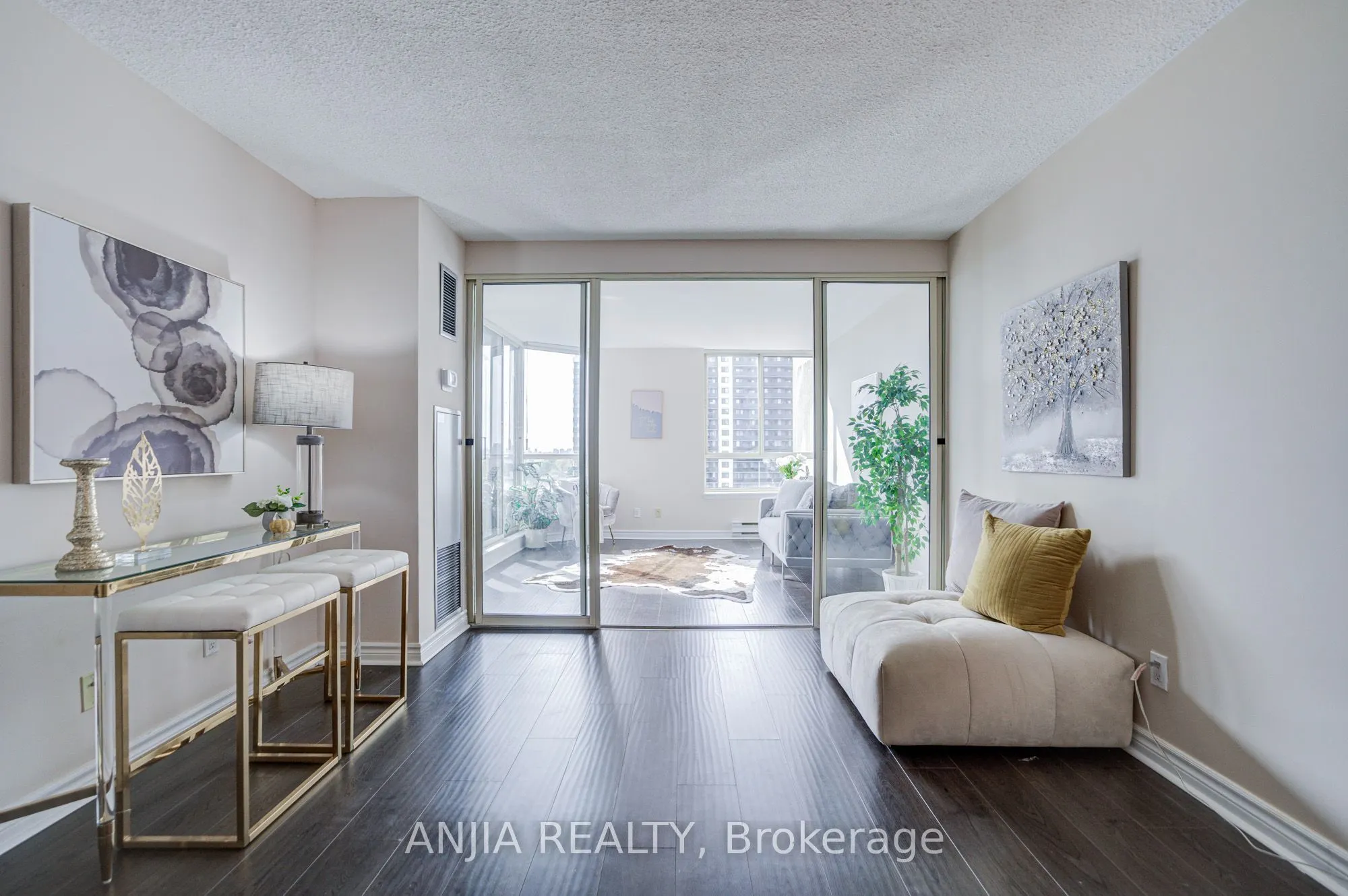 275 Bamburgh Circle #1107