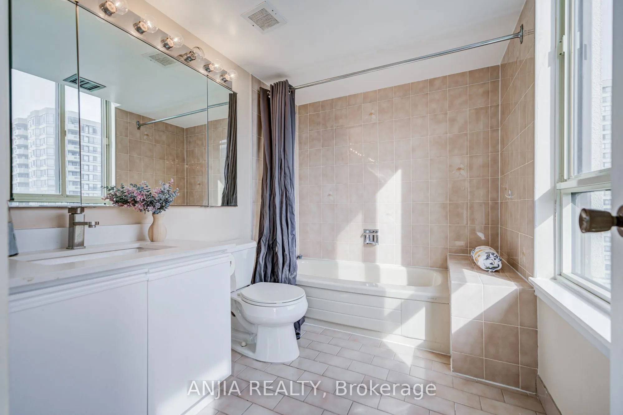 275 Bamburgh Circle #1107