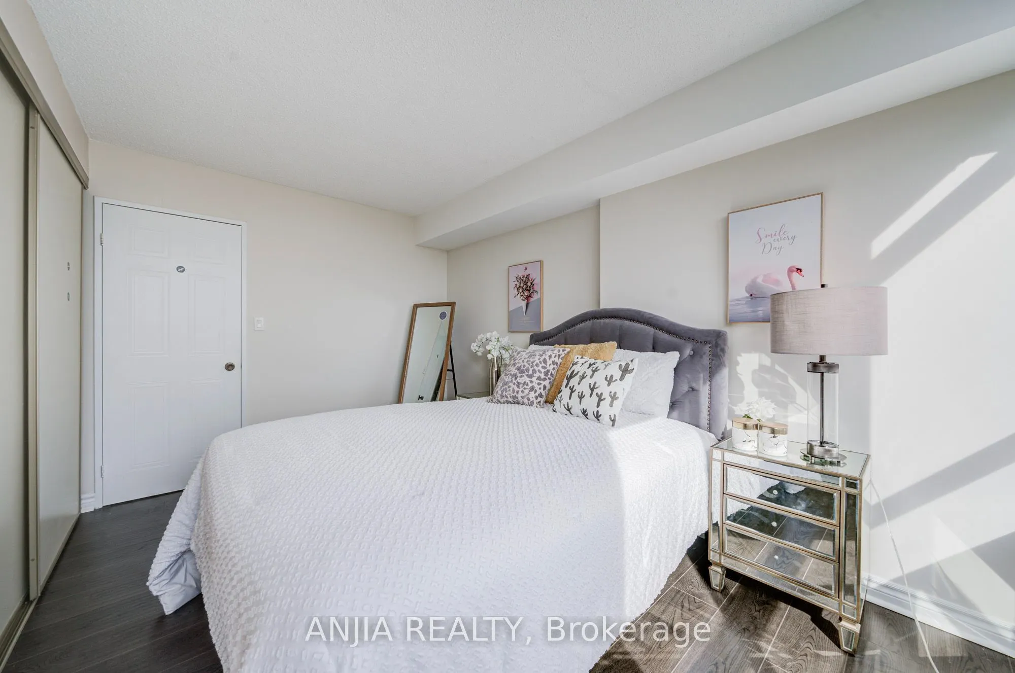 275 Bamburgh Circle #1107