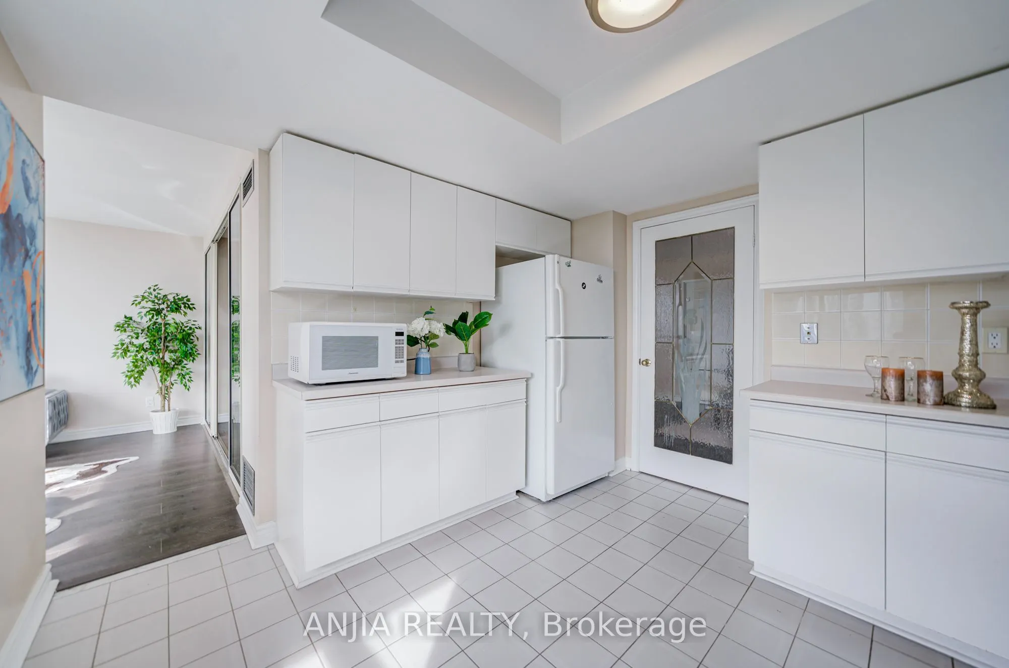 275 Bamburgh Circle #1107