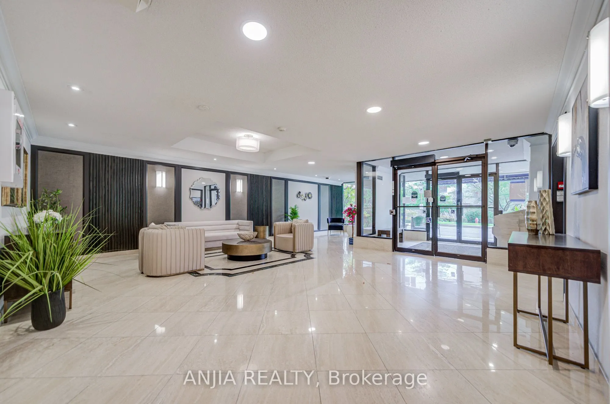 275 Bamburgh Circle #1107