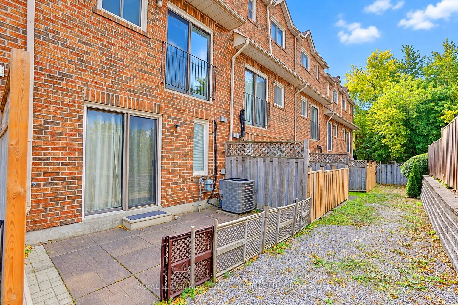 10 Reidmount Avenue #10
