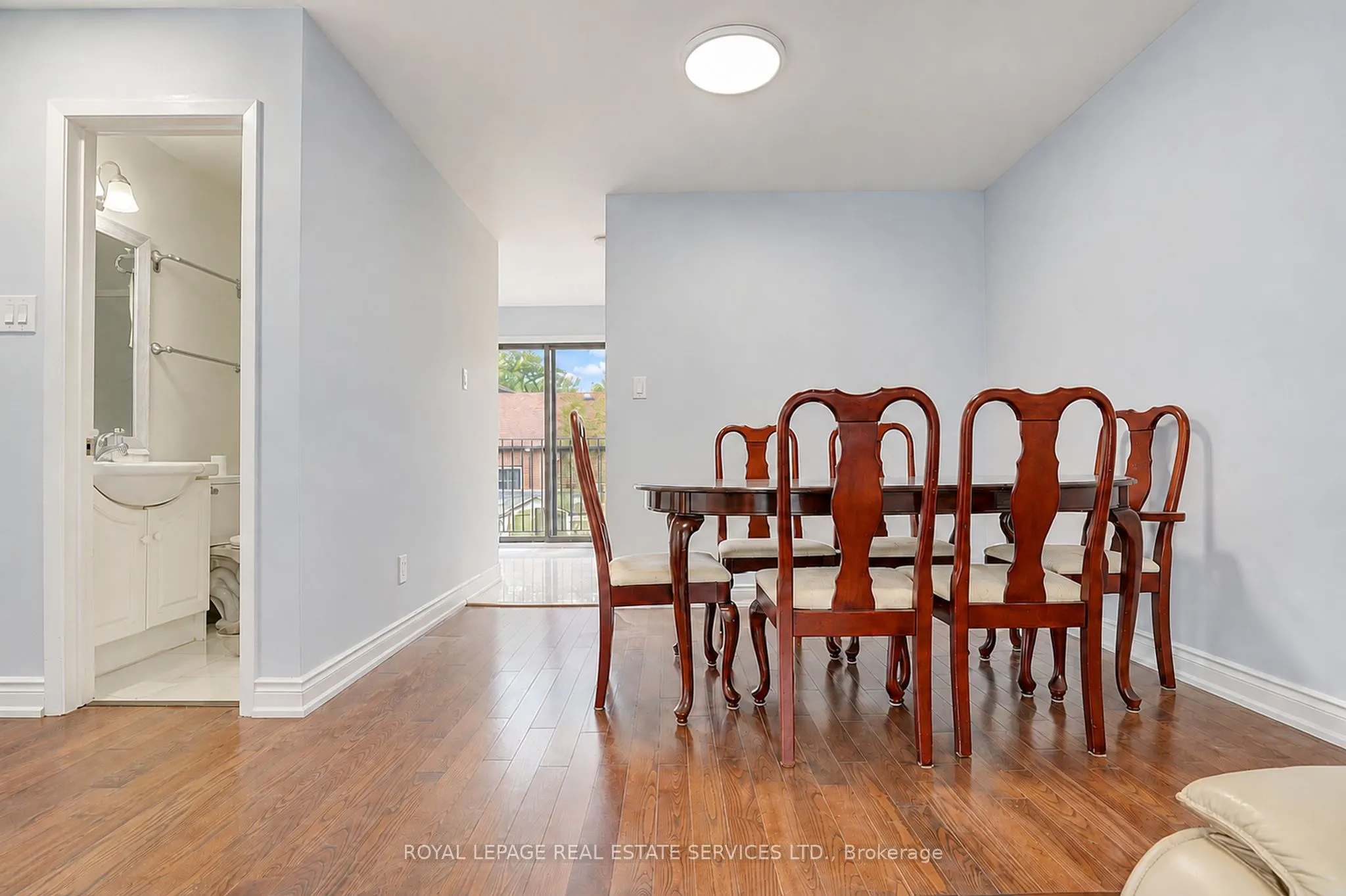 10 Reidmount Avenue #10