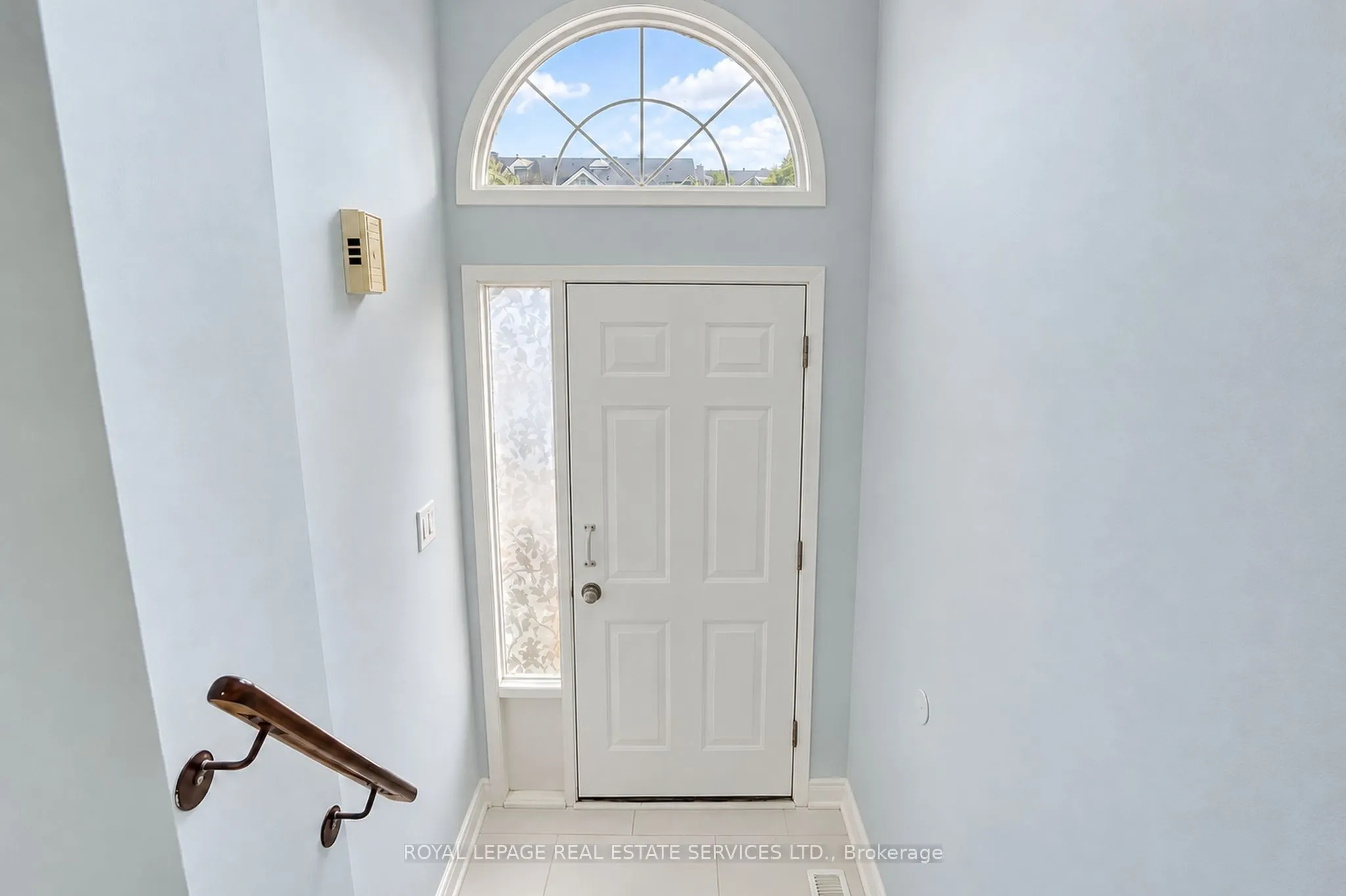 10 Reidmount Avenue #10
