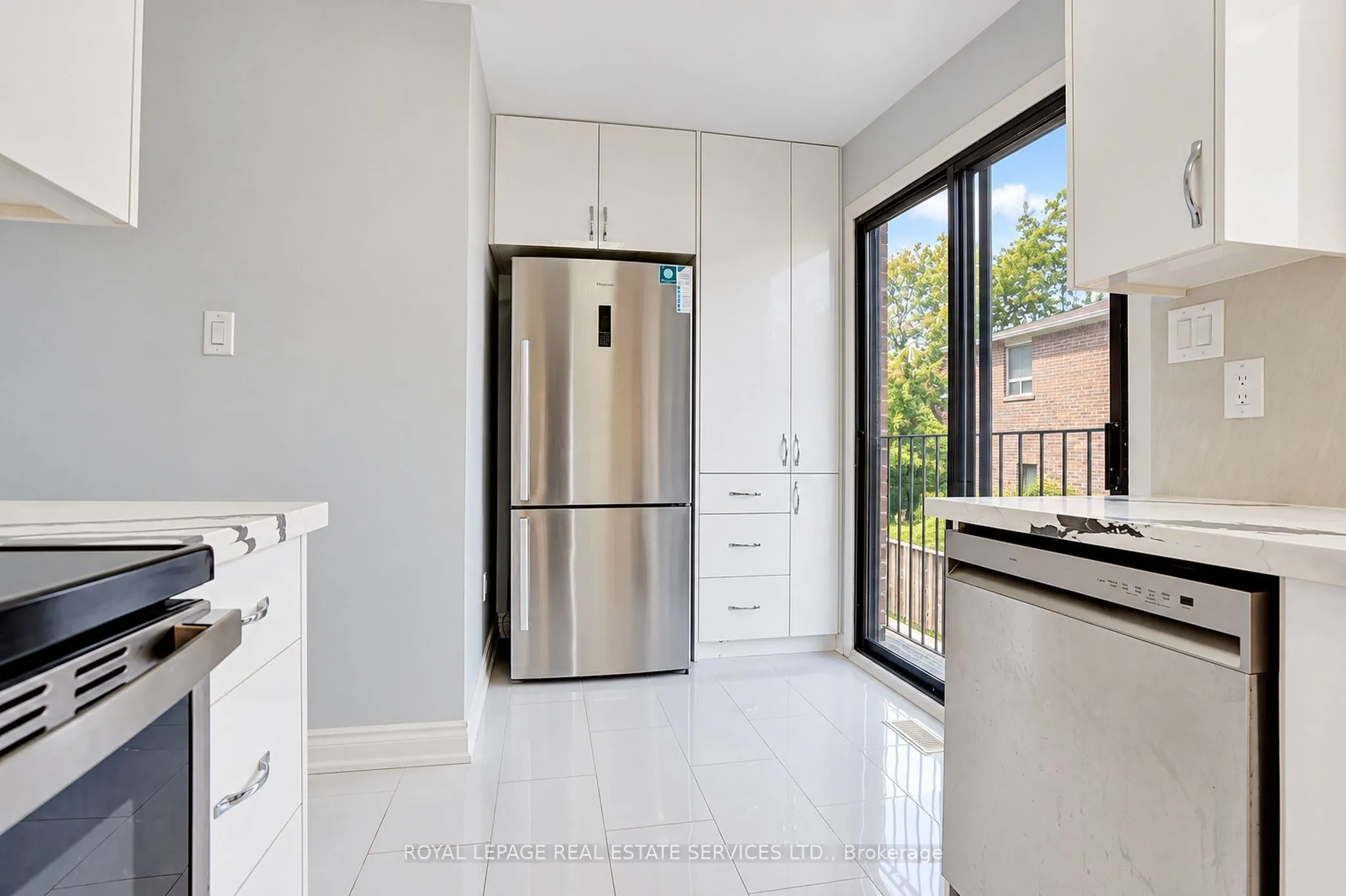 10 Reidmount Avenue #10