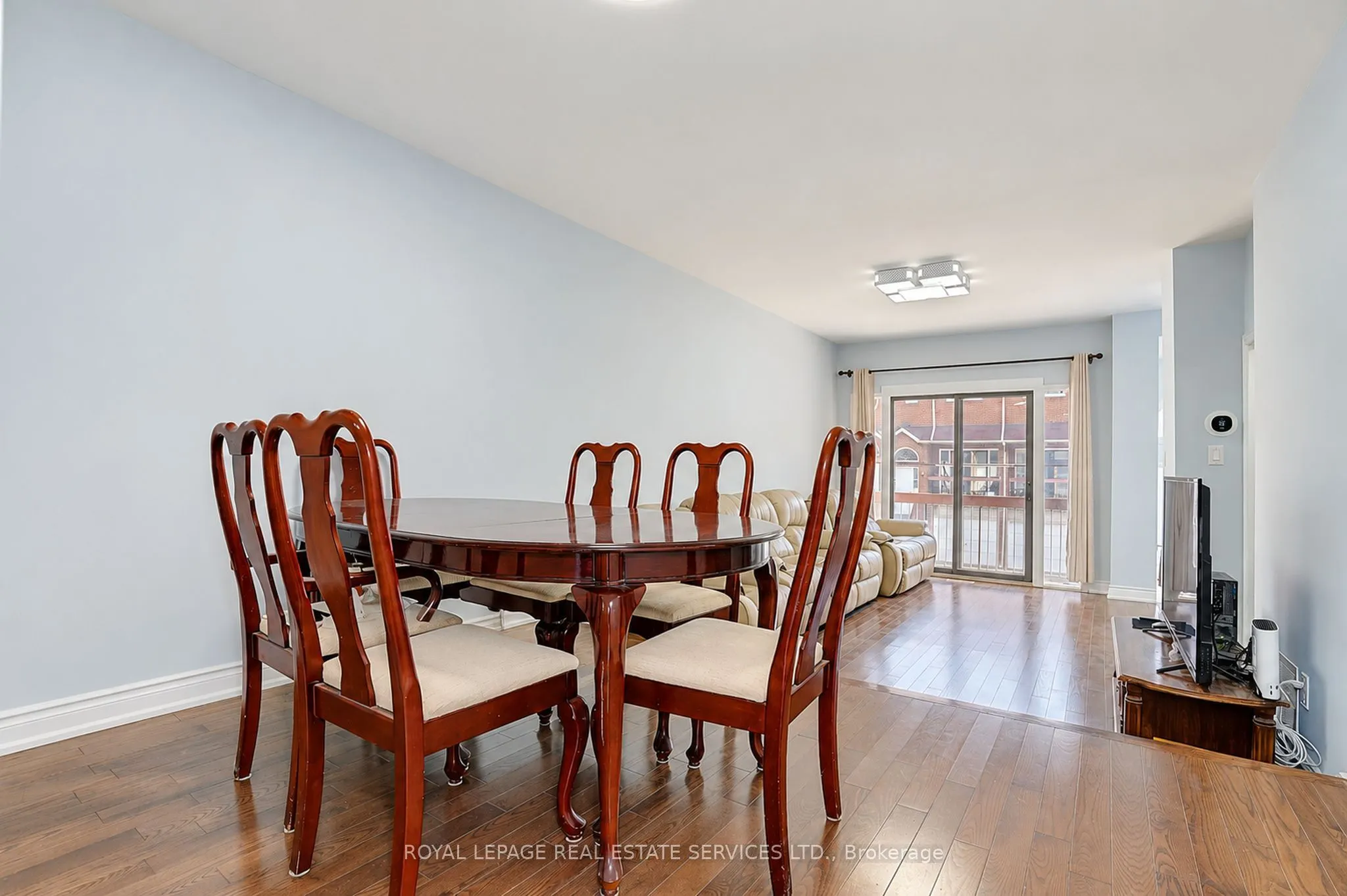 10 Reidmount Avenue #10