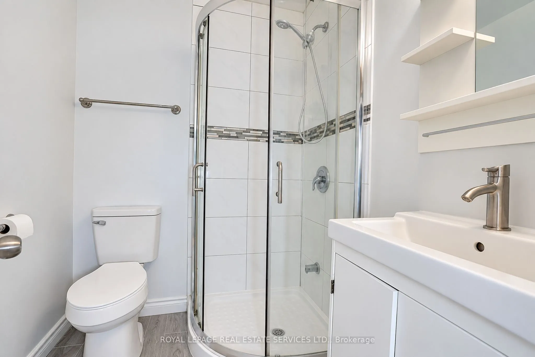 10 Reidmount Avenue #10