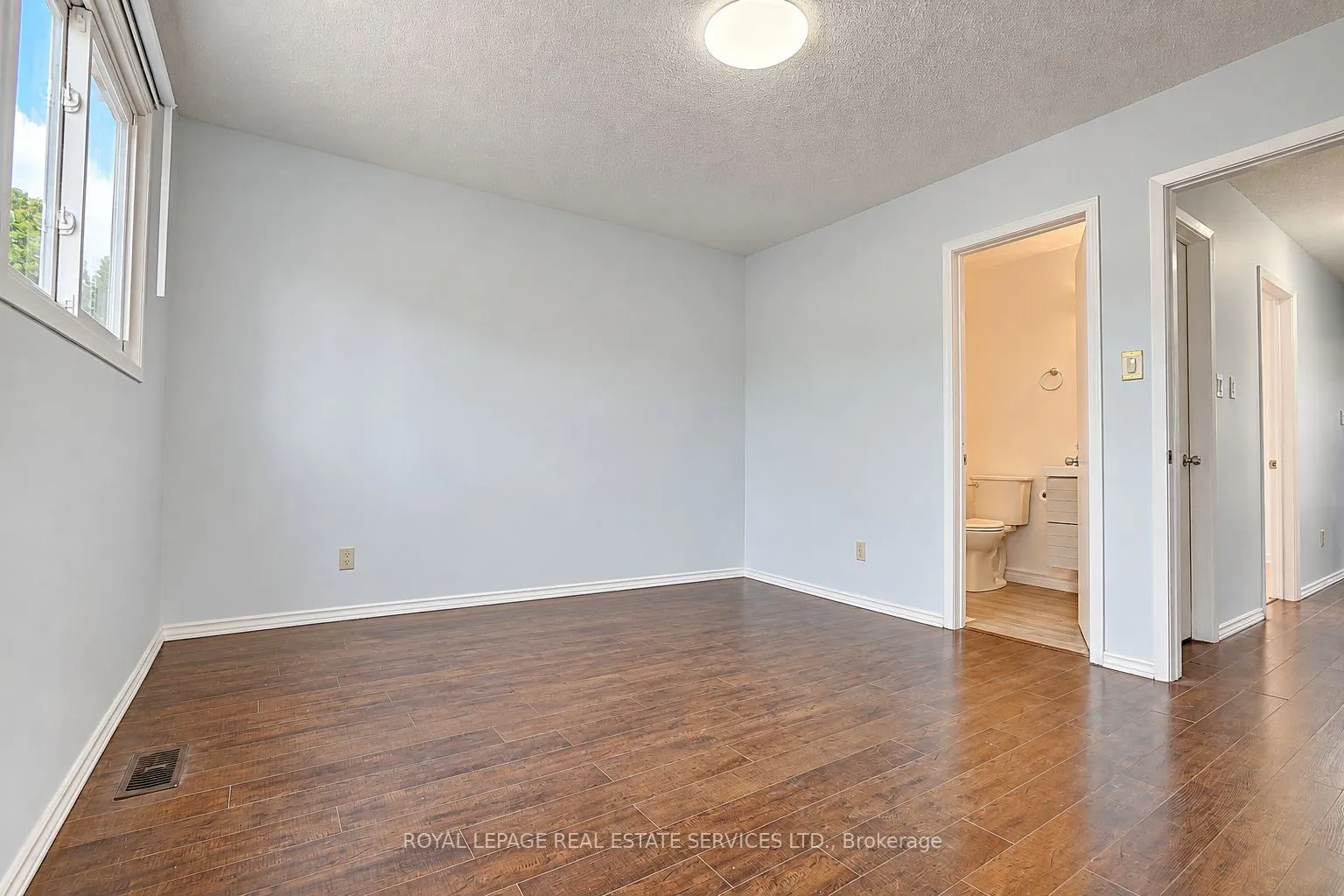 10 Reidmount Avenue #10