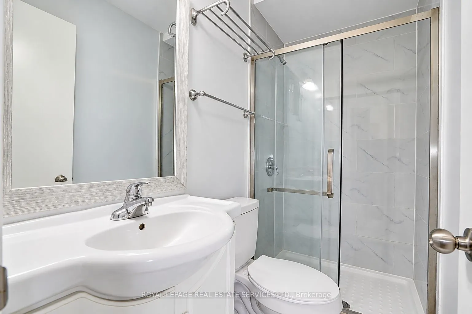10 Reidmount Avenue #10