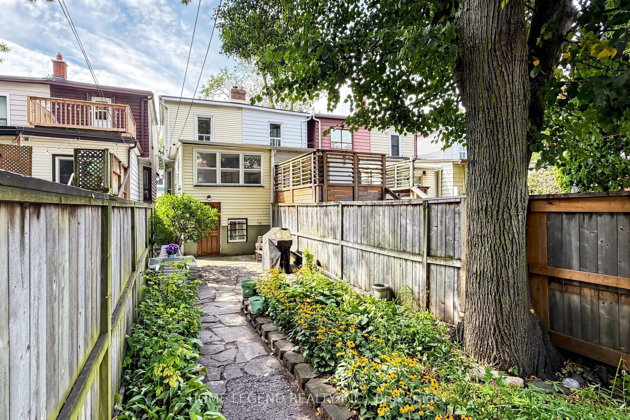 605 Rhodes Avenue