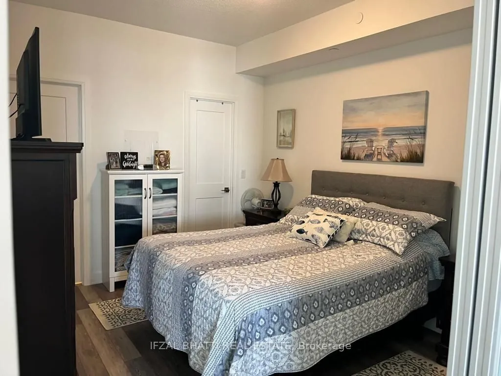 50 lakebreeze Drive #410