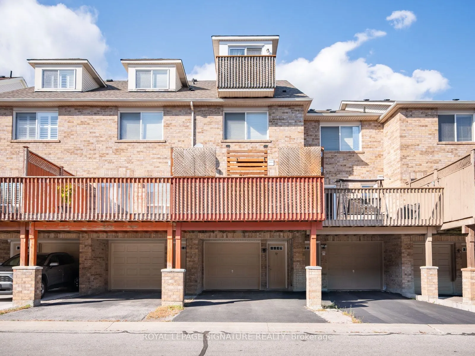 57 Cheetah Crescent