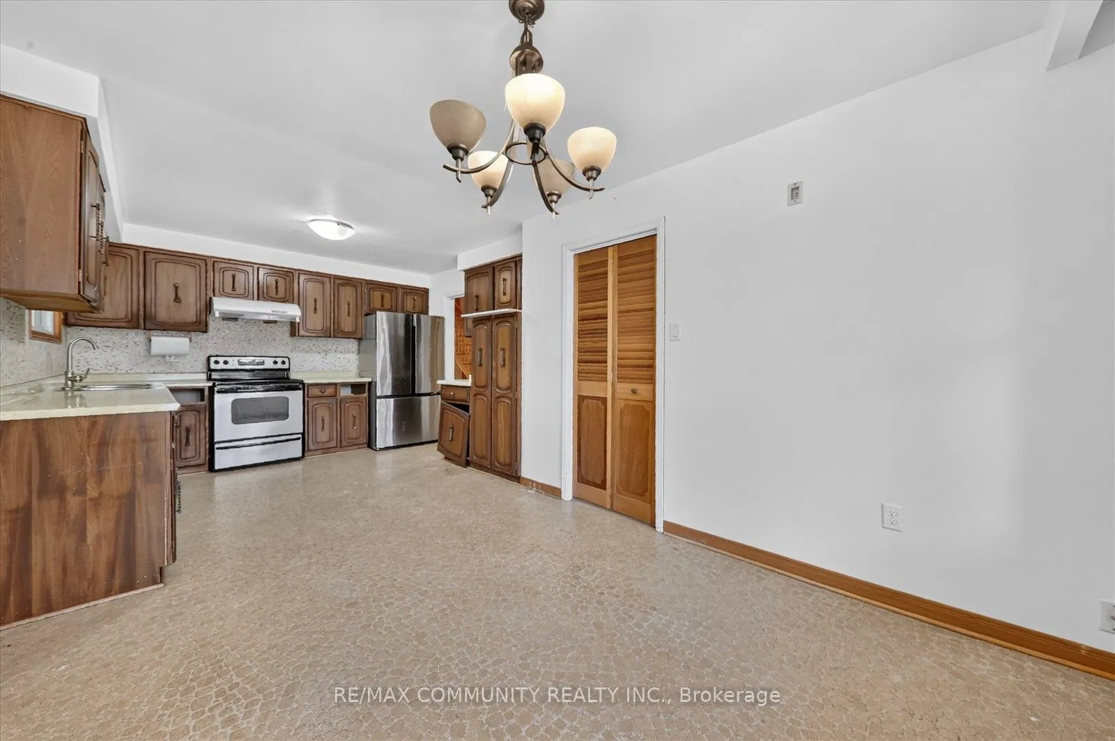 10 Tanya Place