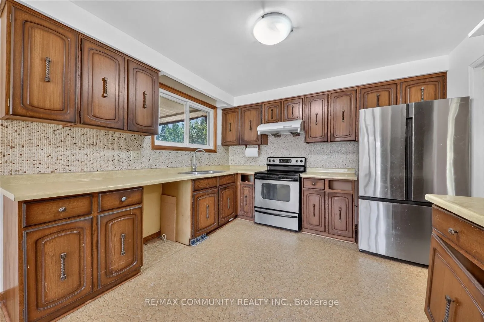 10 Tanya Place