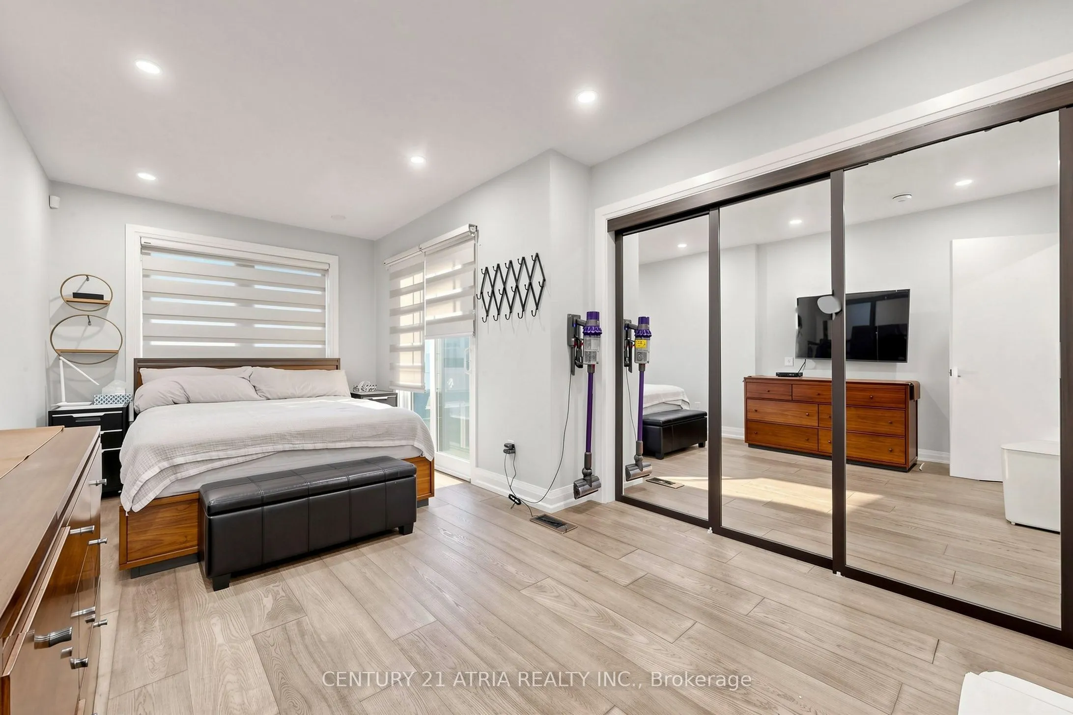 5 Bertmount Avenue