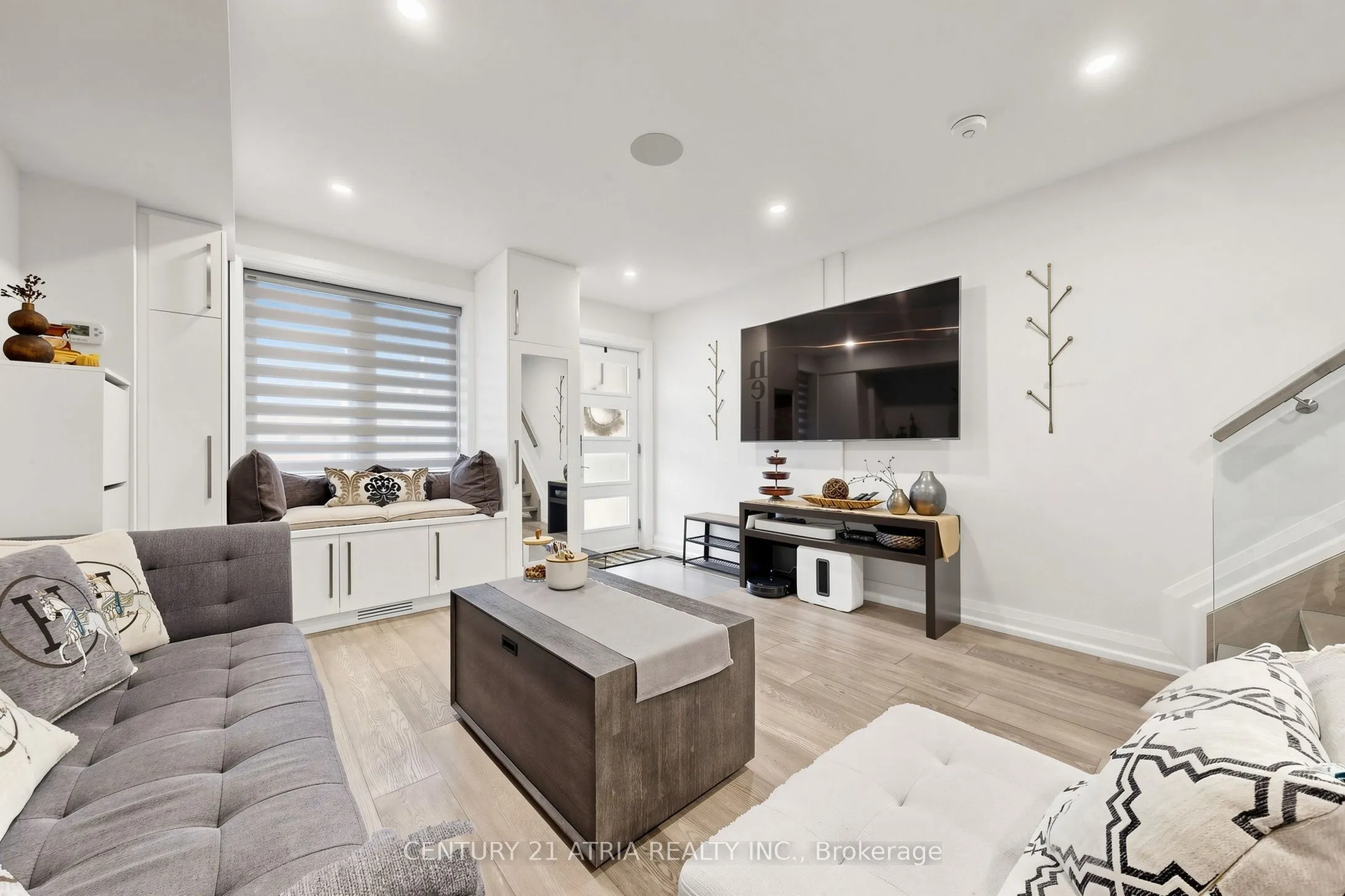 5 Bertmount Avenue