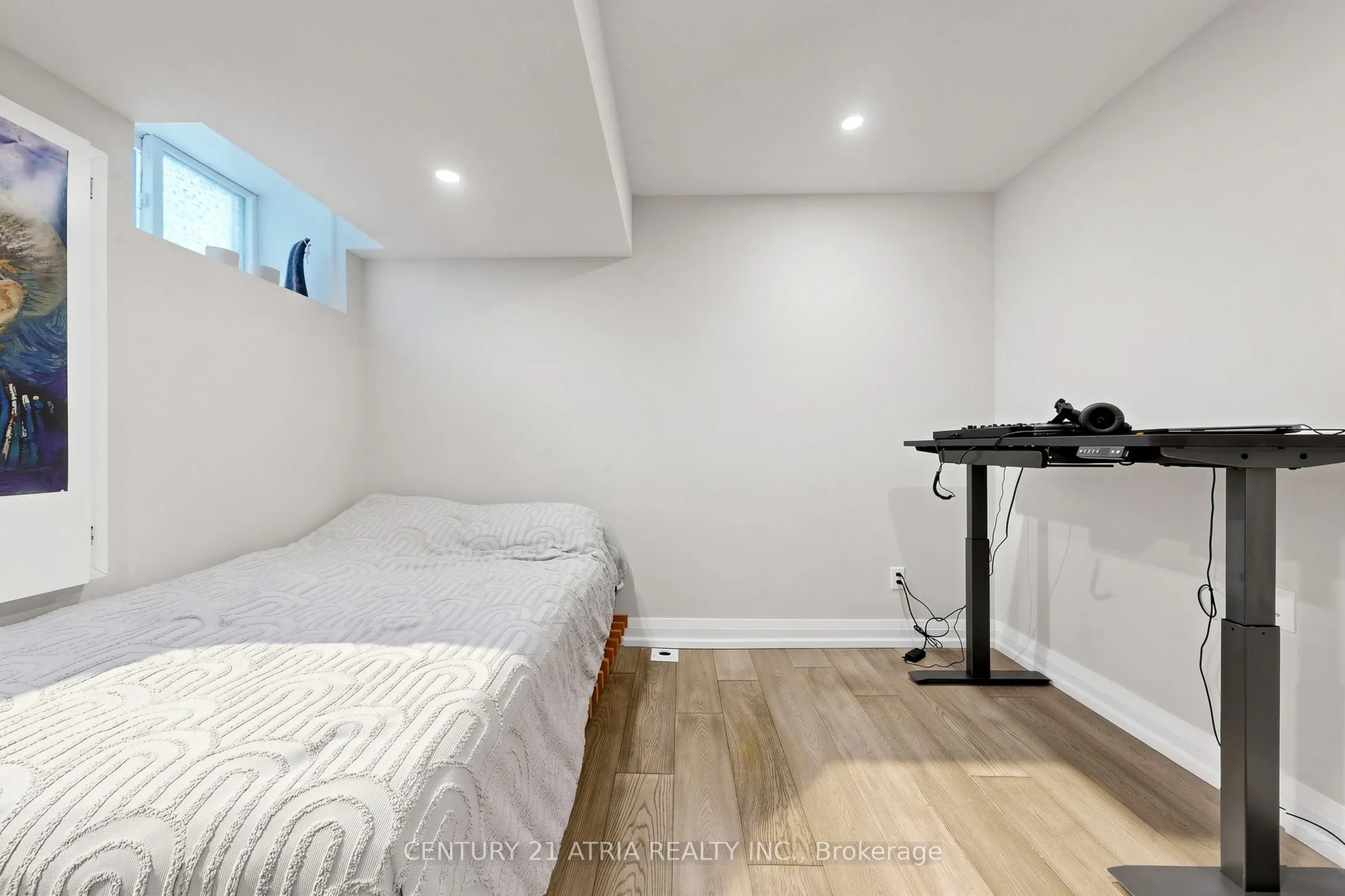5 Bertmount Avenue