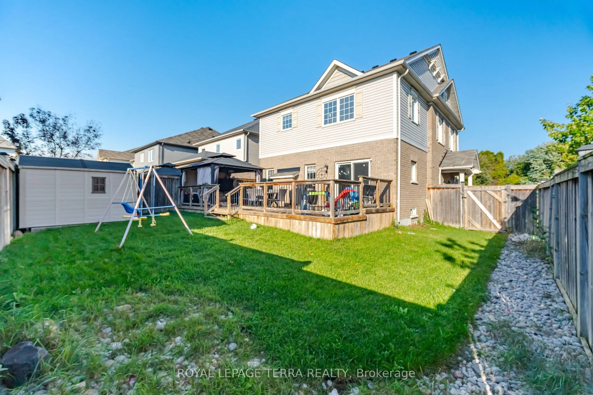 86 Edwin Carr Street