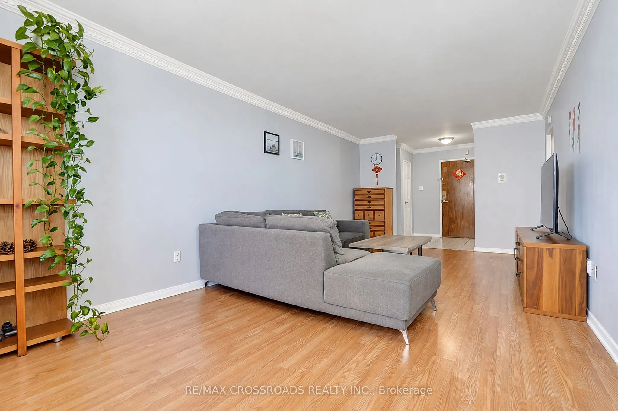 3420 Eglinton Avenue E #301