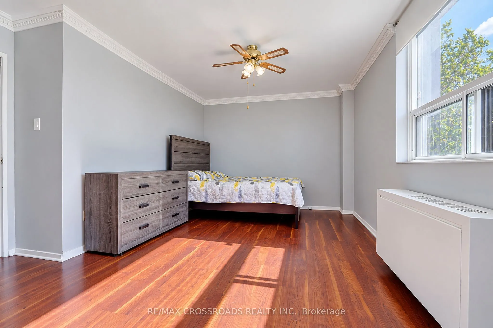 3420 Eglinton Avenue E #301