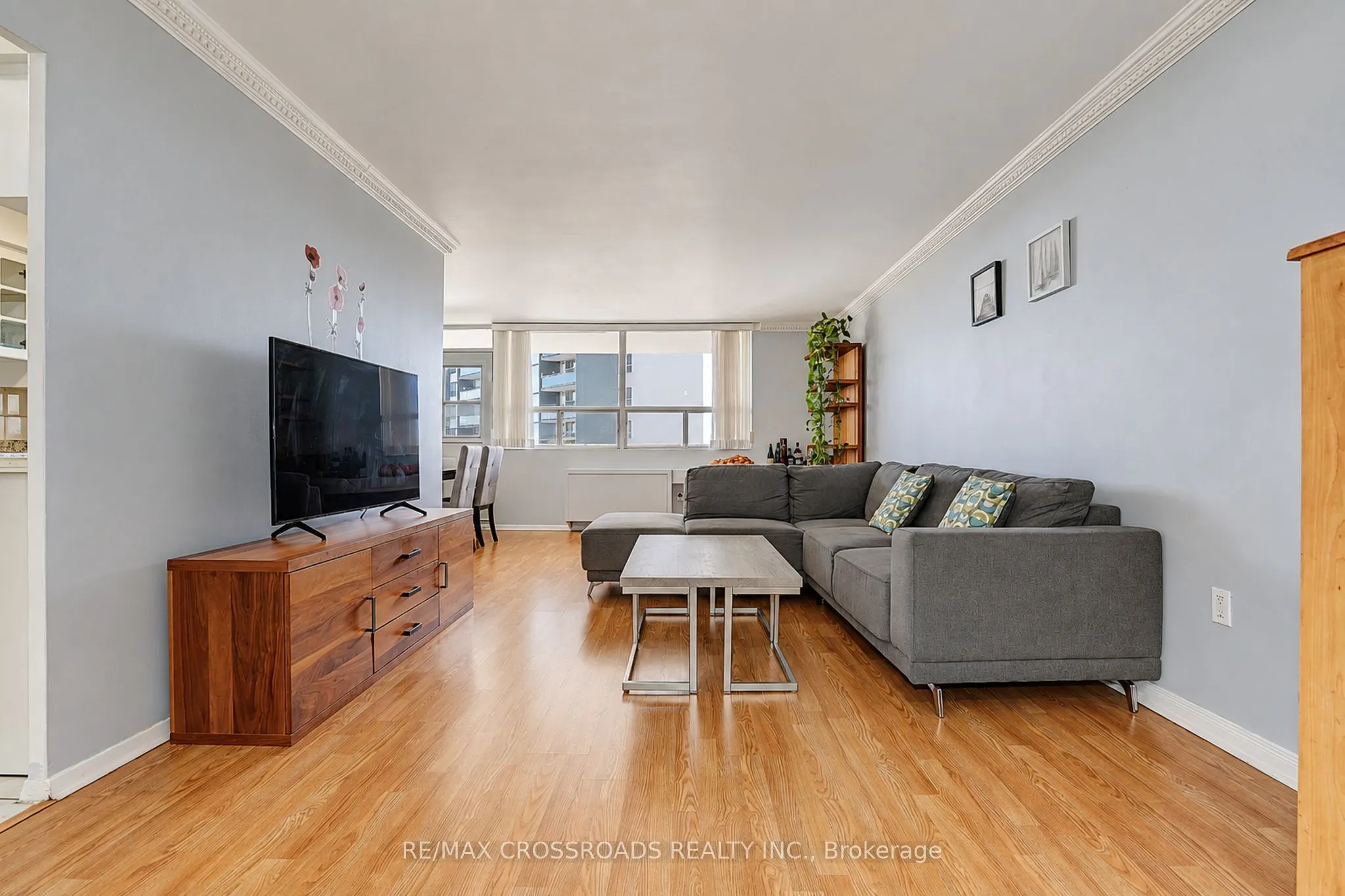 3420 Eglinton Avenue E #301