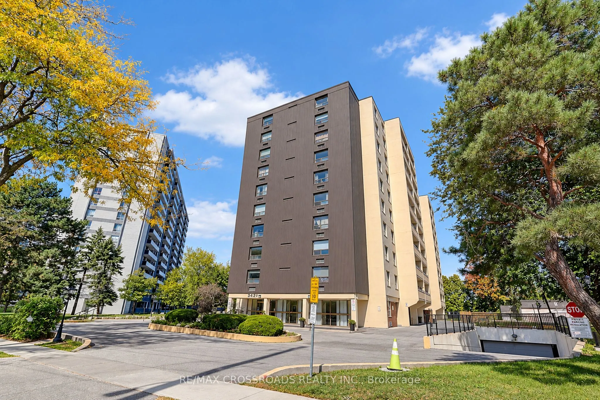 3420 Eglinton Avenue E #301