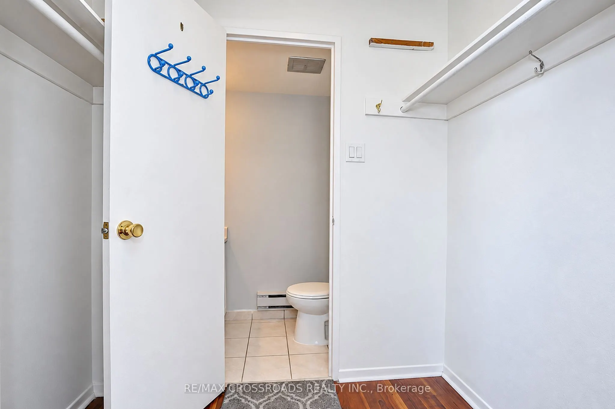 3420 Eglinton Avenue E #301