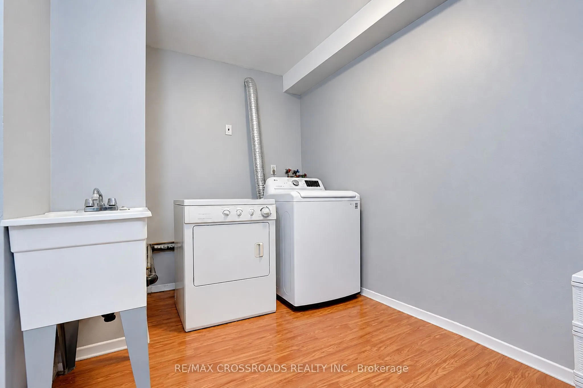 3420 Eglinton Avenue E #301