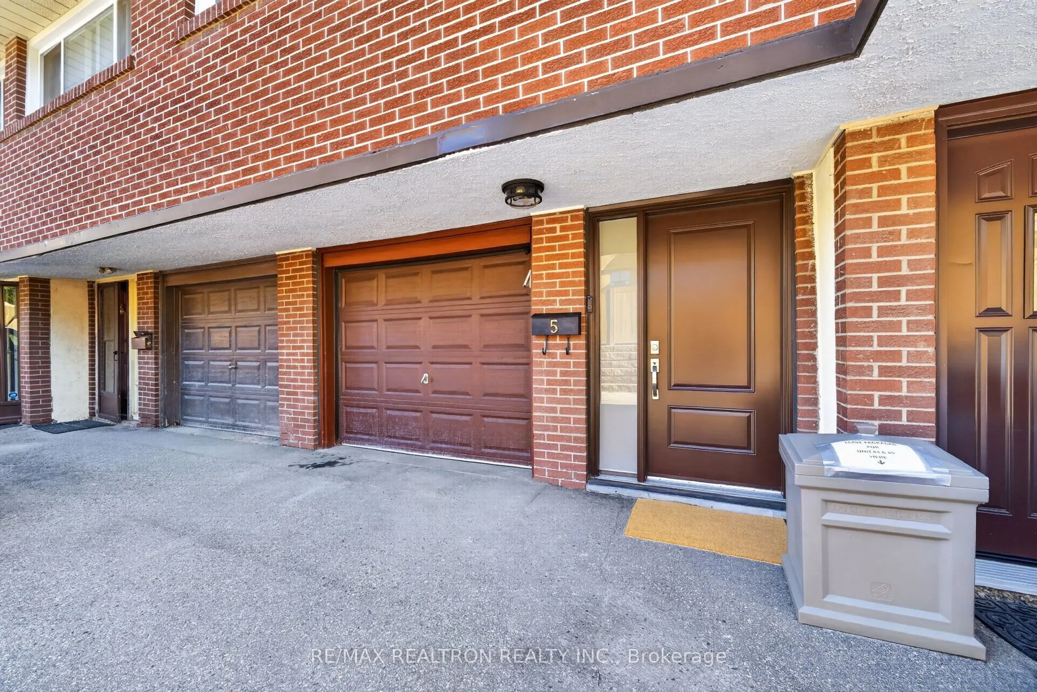 1185 Birchmount Road #5